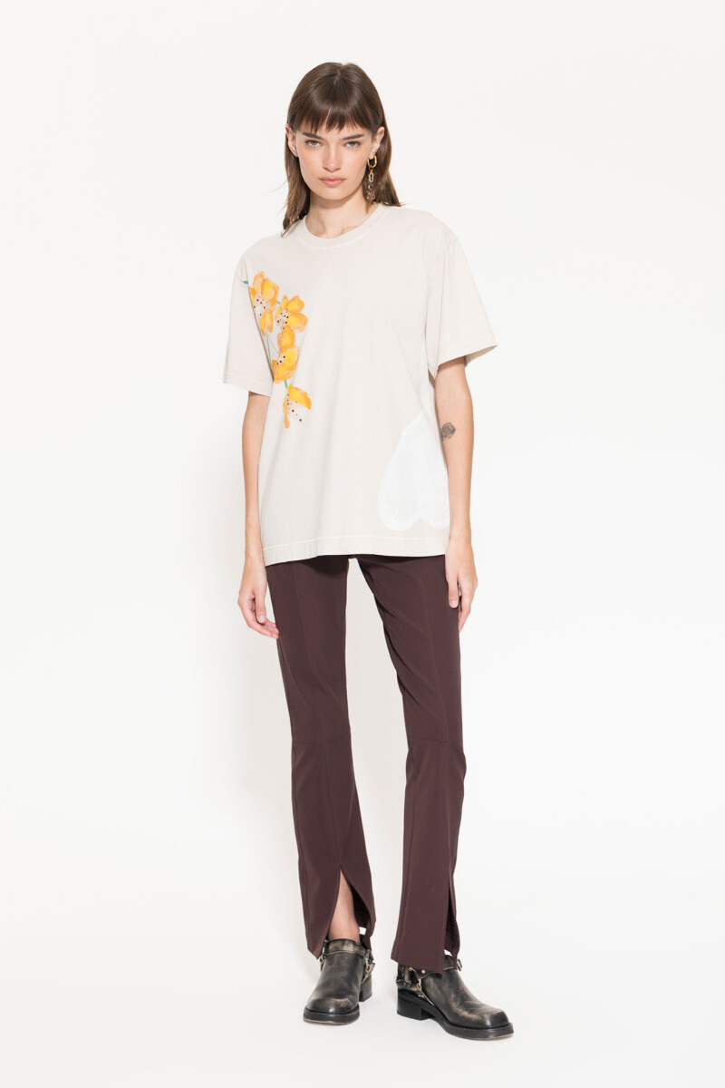 REMERA LOVER Beige