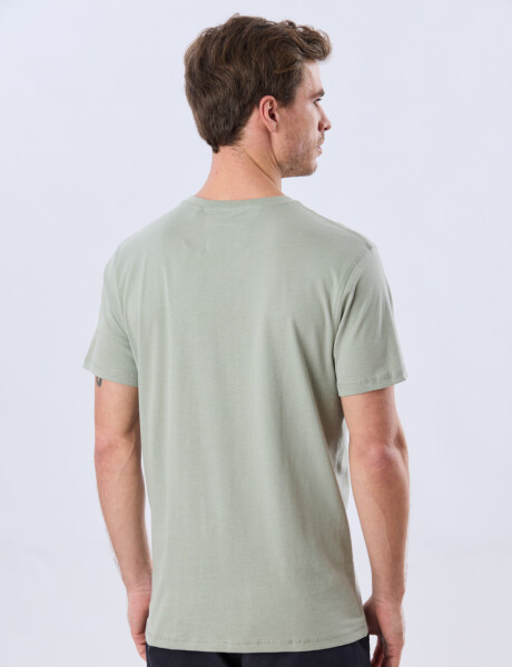REMERA BÁSICA DE ALGODÓN Pistacho