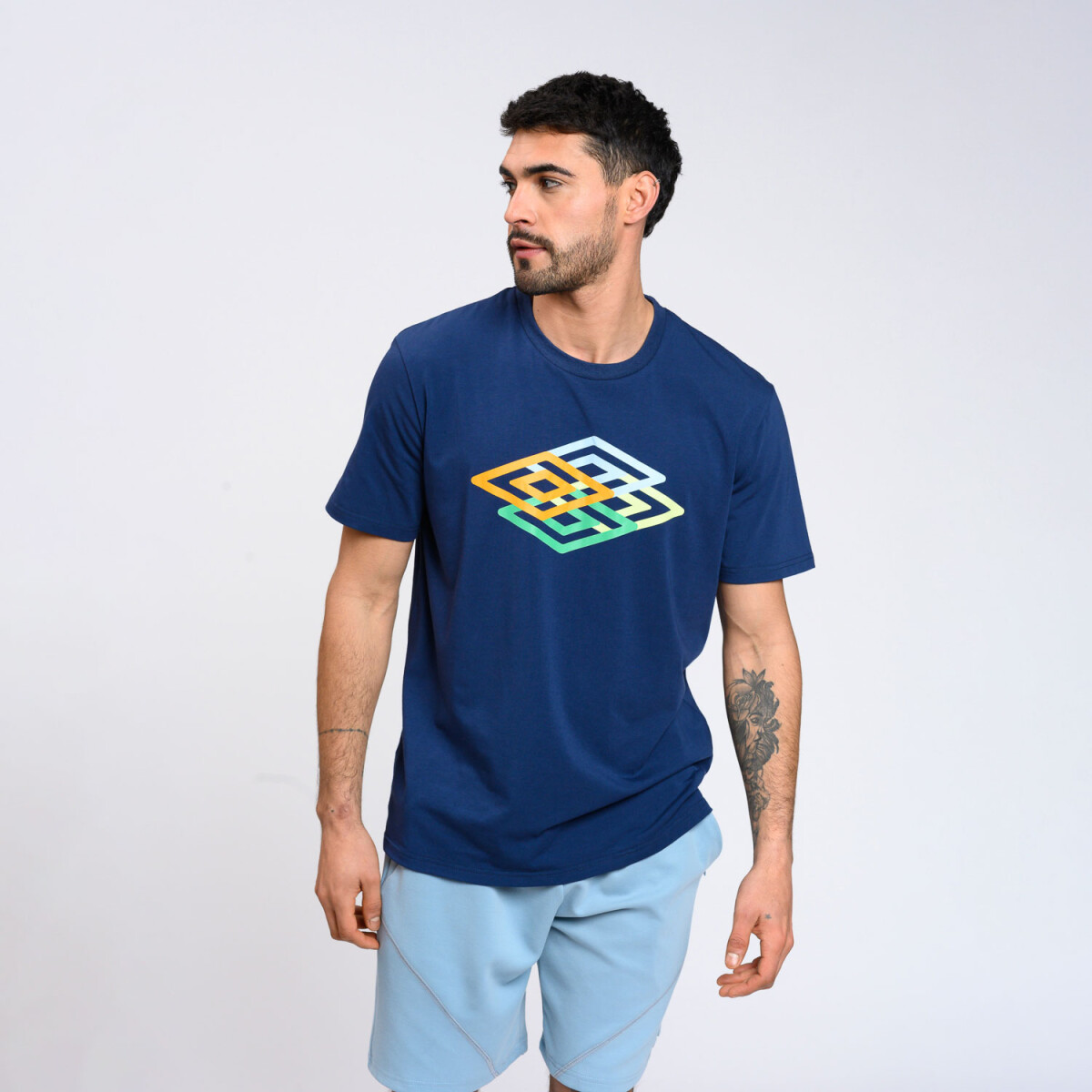 REMERA MANY HOMBRE Umbro Hombre - 001 