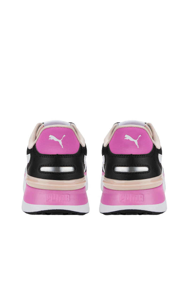CALZADO DEPORTIVO PUMA R78 VOYAGE Fuxia