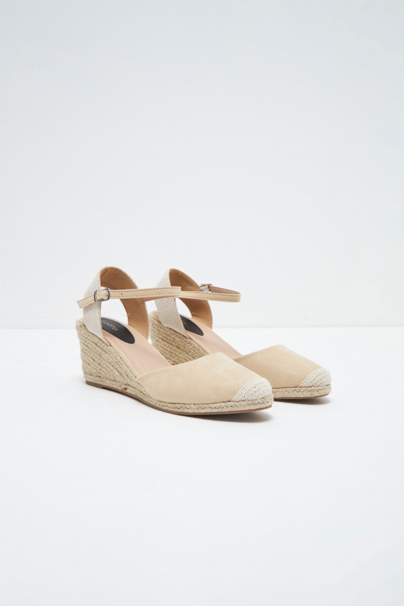 Sandalia con plataforma de yute - beige 