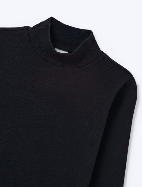 POLERA INFANTIL EN TELA ACANALADA NEGRO