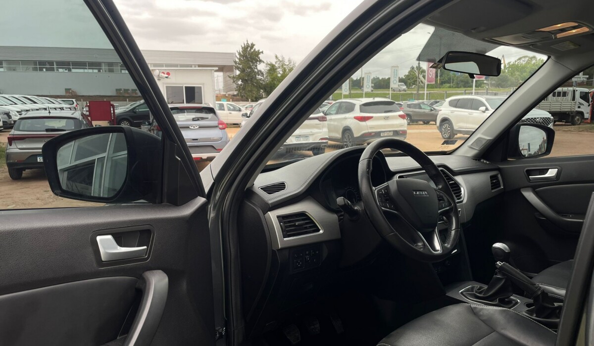 Lifan X70 2.0 MT Full Tech - 2019 Lifan X70 2.0 MT Full Tech - 2019