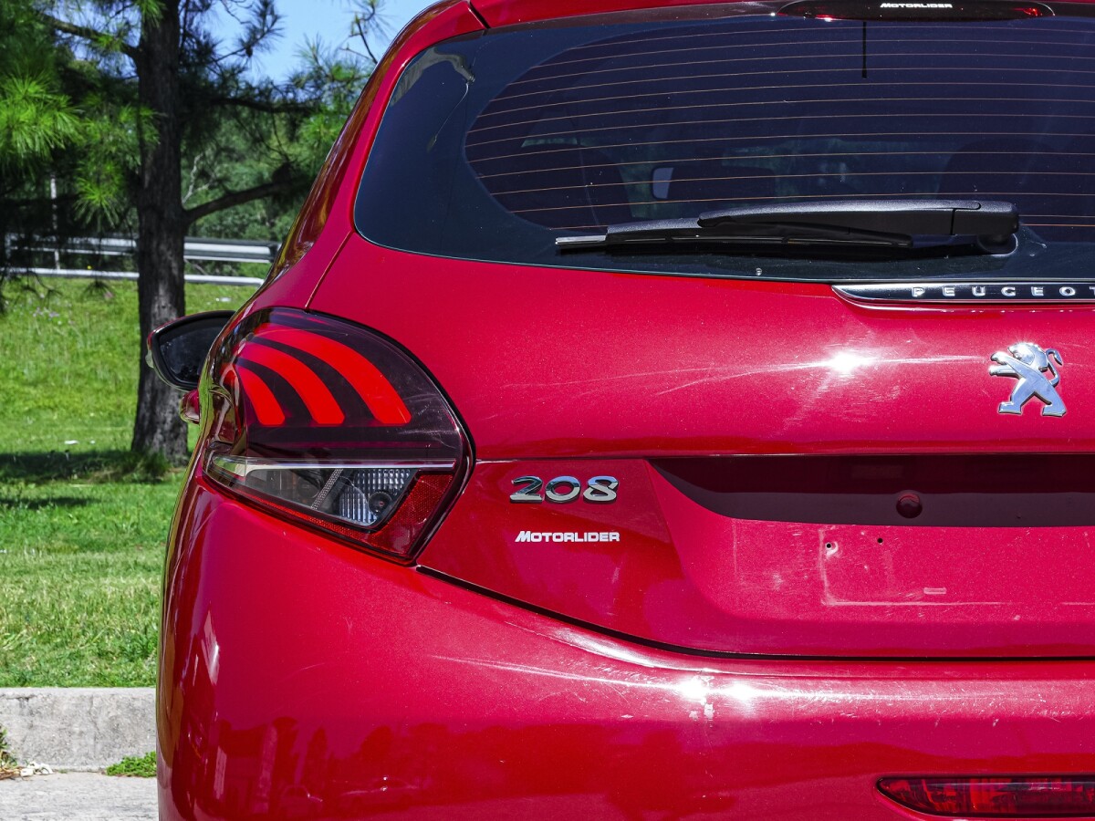 Peugeot 208 Active 1.2 Extra Full 2018 EXCELENTE ESTADO! Peugeot 208 Active 1.2 Extra Full 2018 EXCELENTE ESTADO!