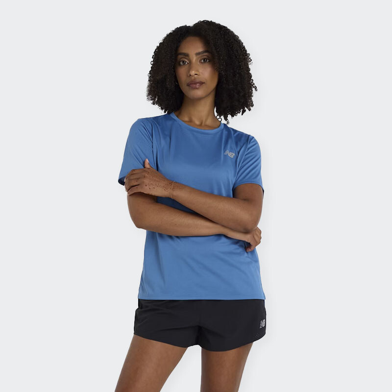 Remera New Balance Sport Essentials Azul