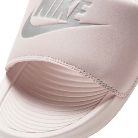 Ojotas Nike Victori One Slide MTCL Pink