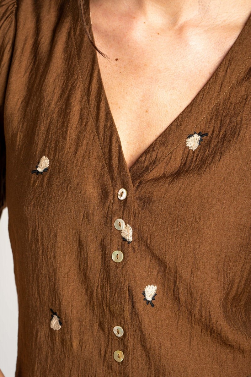 Blusa Bordada Marron
