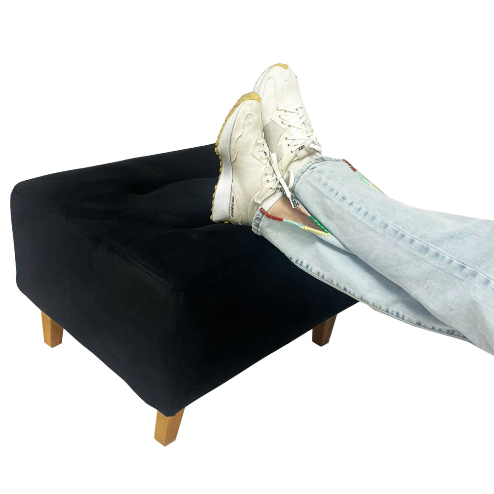 Puff tela y patas de madera Negro