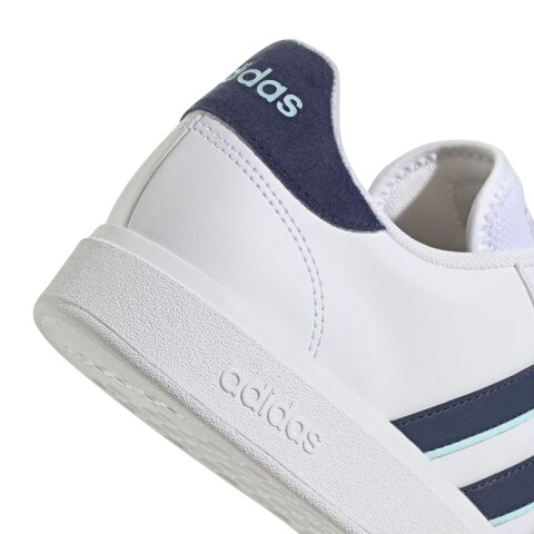 CHAMPION 5.5-10.5 WHT/BLUE
