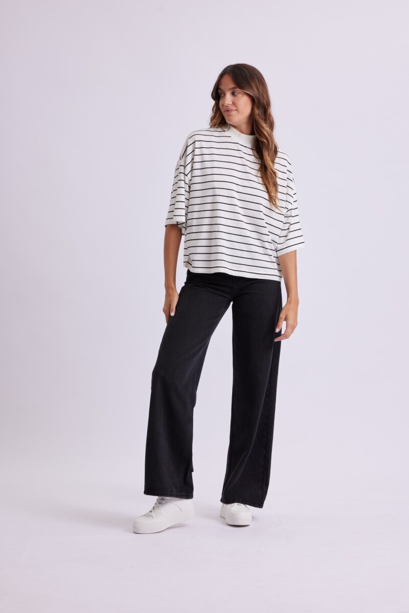 Remera manga 3/4 cuello alto Crudo