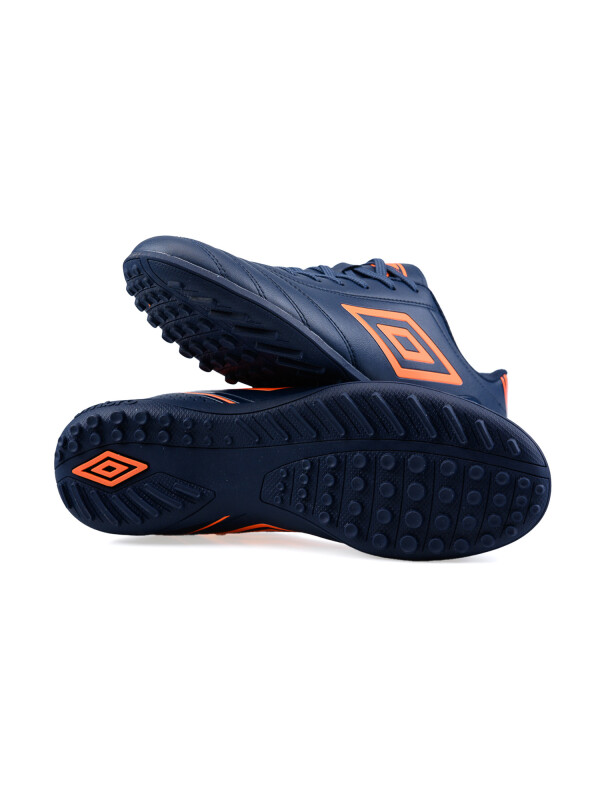 Calzado Classico III TF Umbro Hombre 018