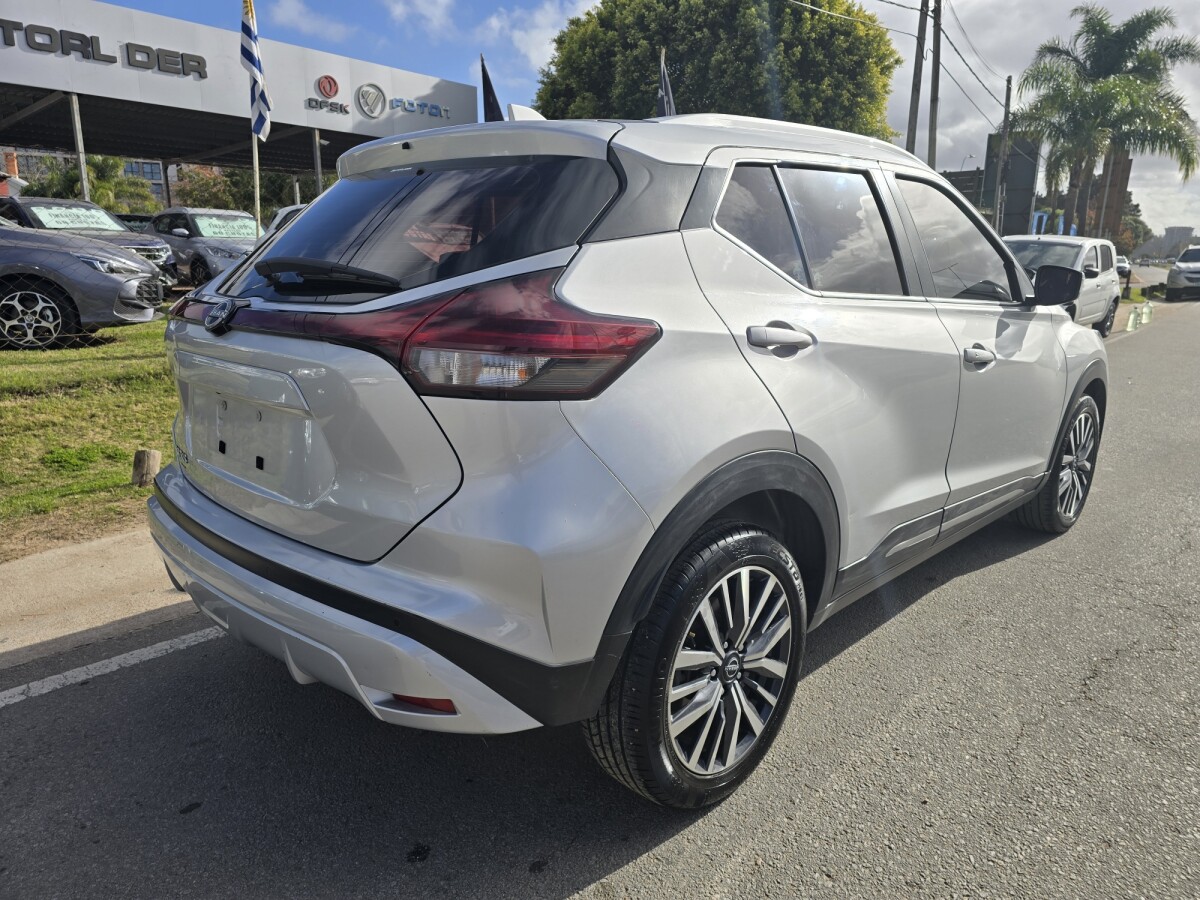 Nissan Kicks 1.6 Exclusive CVT| Permuta / Financia Nissan Kicks 1.6 Exclusive CVT| Permuta / Financia