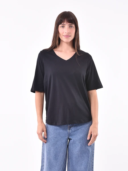 REMERA JASPA NEGRO