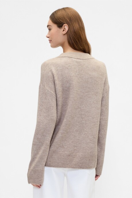 Buzo Cuello V Mujer Saddle