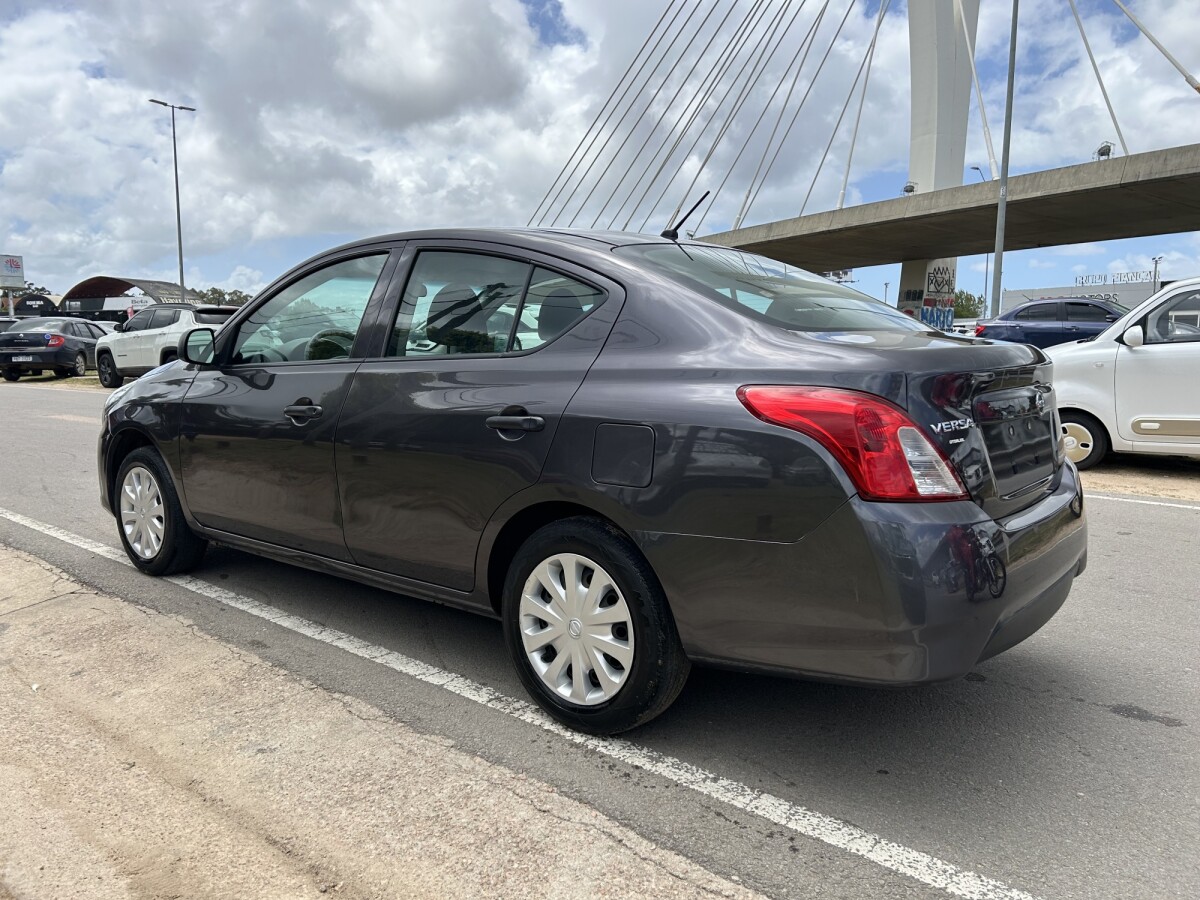 Nissan Versa 2020 EXCELENTE ESTADO! | Permuta / Financia Nissan Versa 2020 EXCELENTE ESTADO! | Permuta / Financia