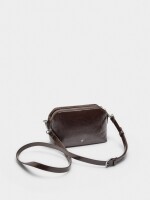 Bolso Bandolera Con Tachuelas marron