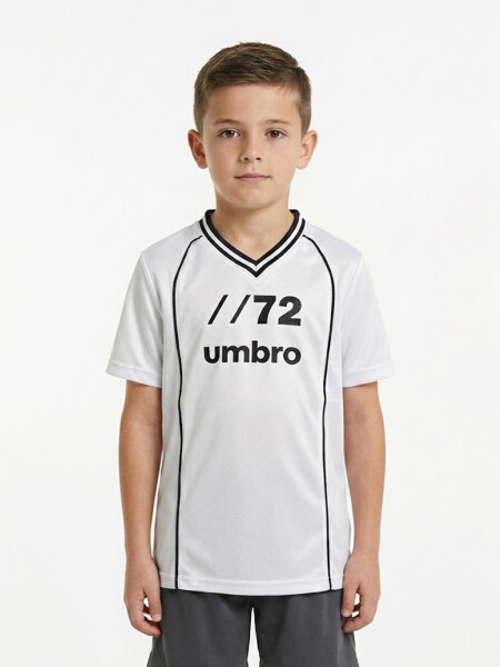 Remera 72 Football Umbro Junior 009