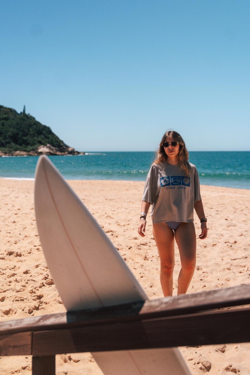 Remeron Cropped Marina / Hueso U