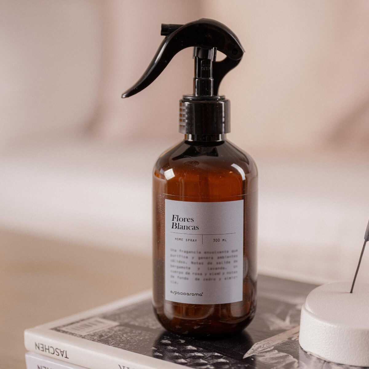 Home Spray 300ml Ambar - Flores Blancas 