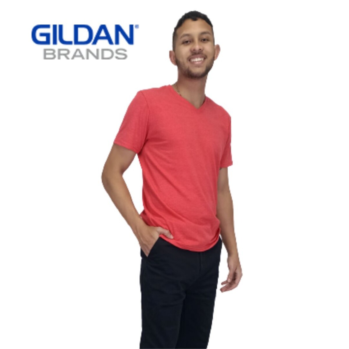 Camiseta Básica Gildan Escote V - Rojo 