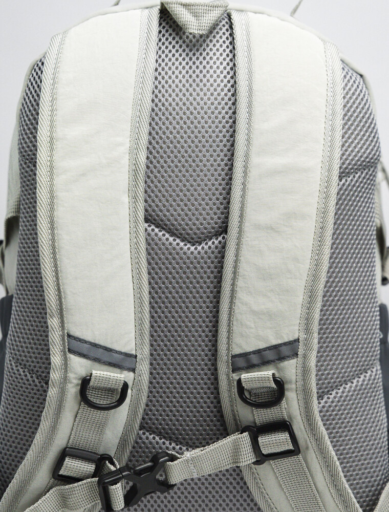 Mochila Forum Adventure Gris Claro