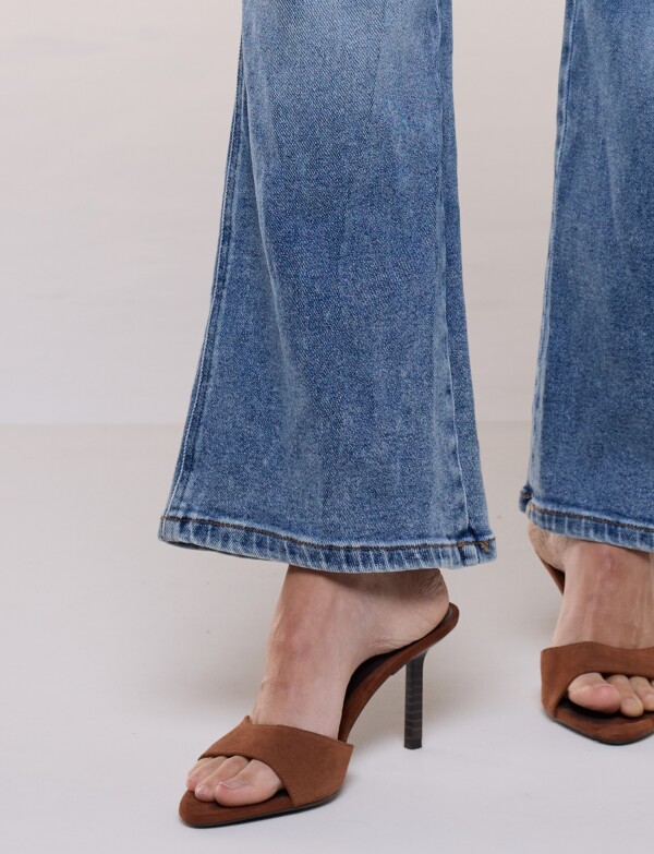 Jean Con Broches En Pretina JEAN OSCURO