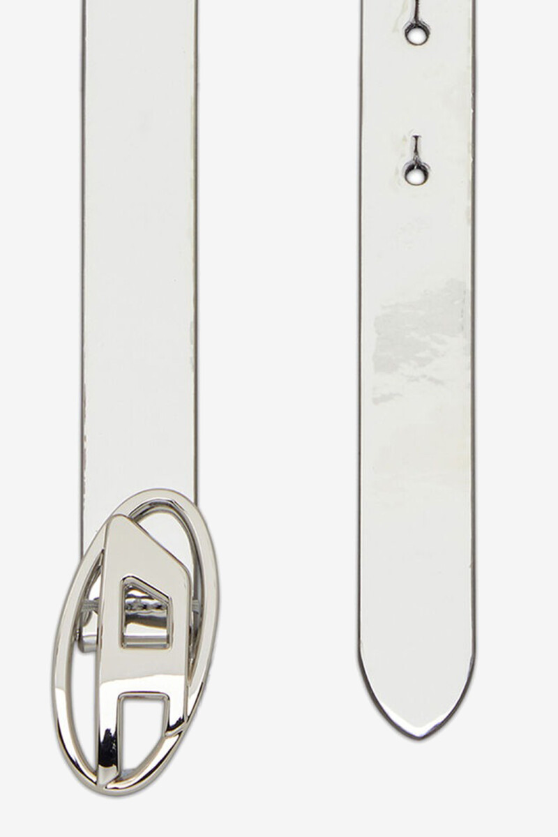 CINTURÓN LOGO D CUERO BRILLO Plata