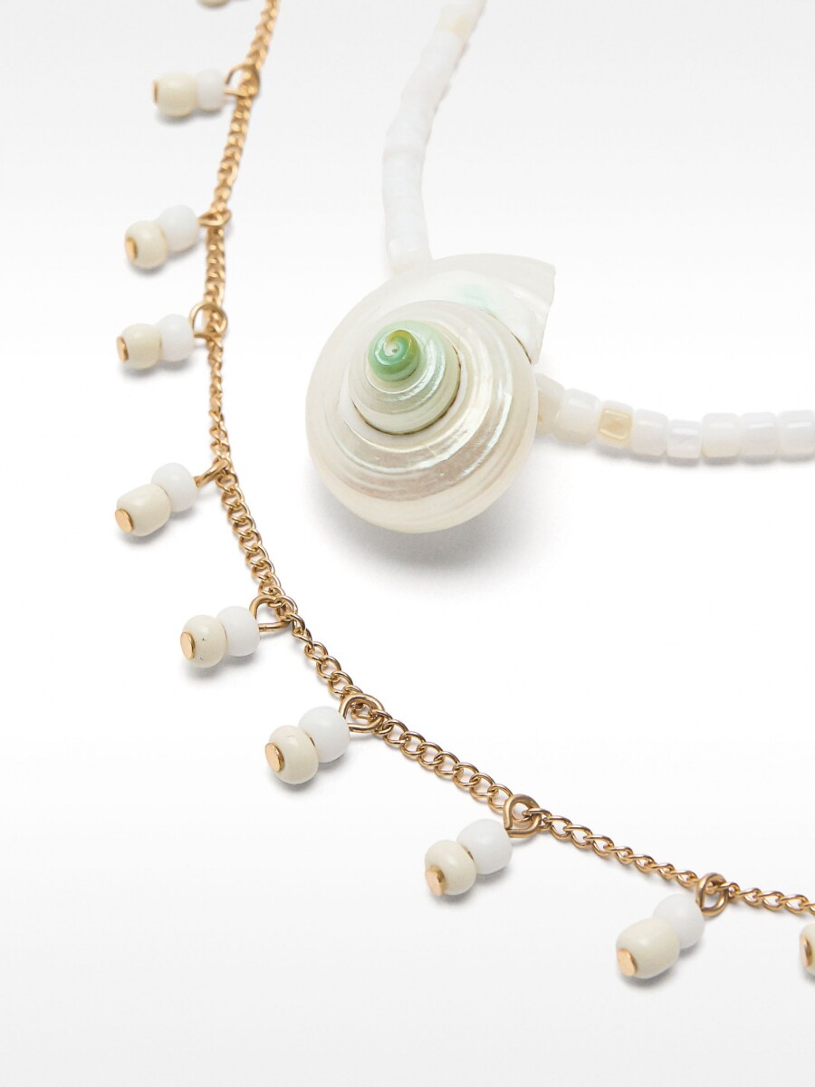 Set De Collares Con Conchas blanco