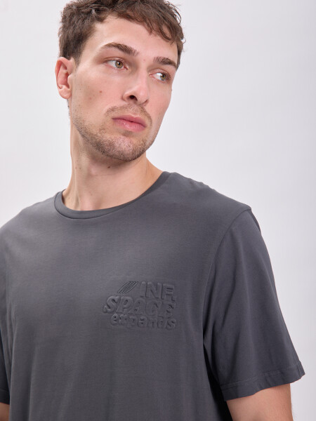 Remera estampa Space Gris Oscuro