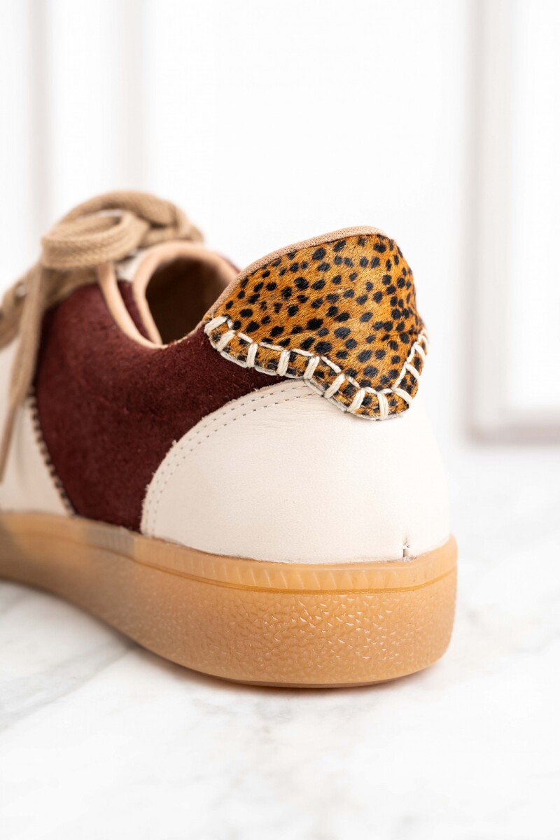 Zapatilla Combinada Gamuza Marrón