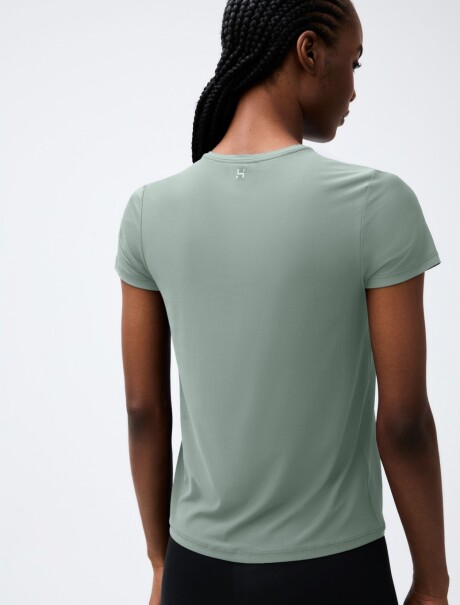 CAMISETA DEPORTIVA CON PROTECCIÓN UV VERDE