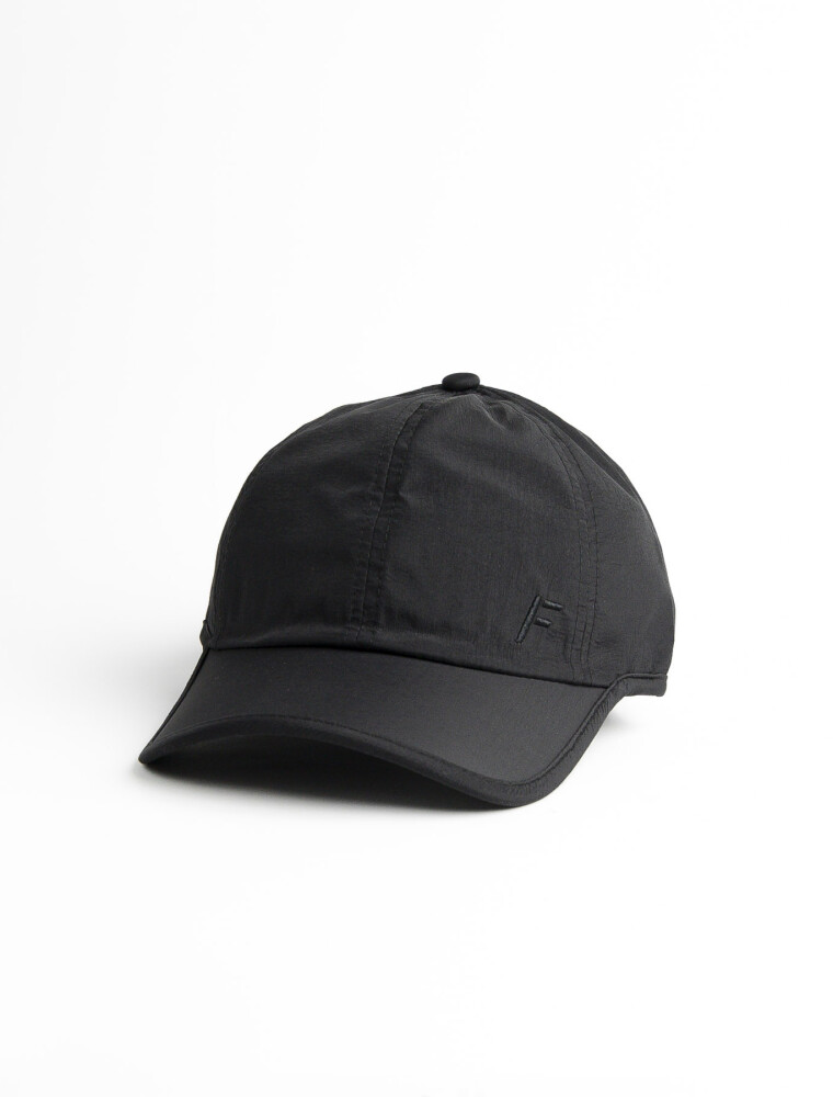 Gorro Dry Fit con Visera Negro