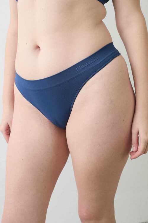 Colaless Rocío Arandano