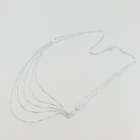 Conjunto de gargantilla y caravanas de plata 925. Conjunto de gargantilla y caravanas de plata 925.