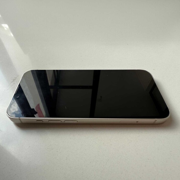 iPhone 13 128GB - White iPhone 13 128GB - White