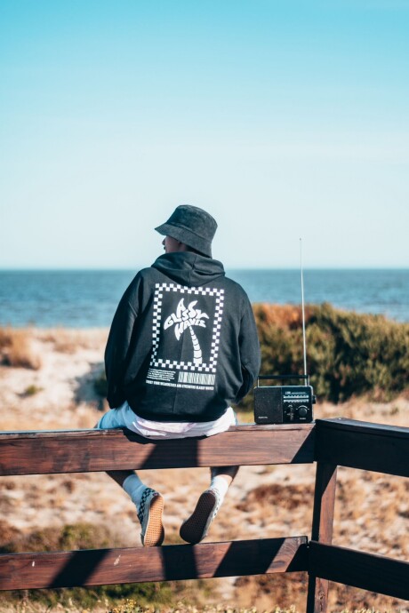 HOODIE EXPLORER / Negro U