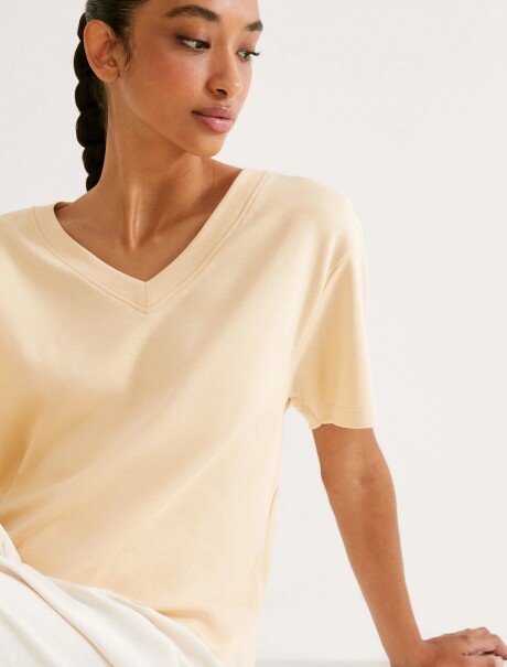 BLUSA MANGA CORTA CUELLO EN V OVERSIZED AMARILLO