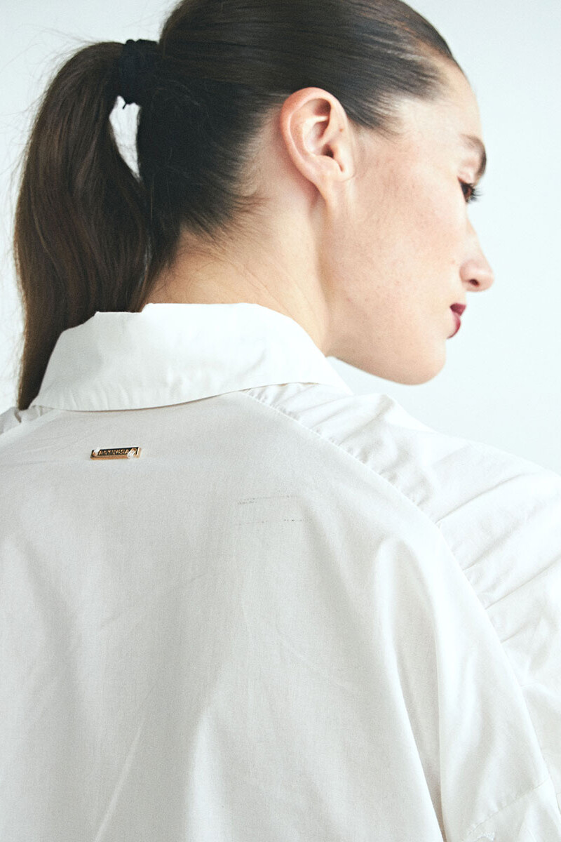 Yas Off White