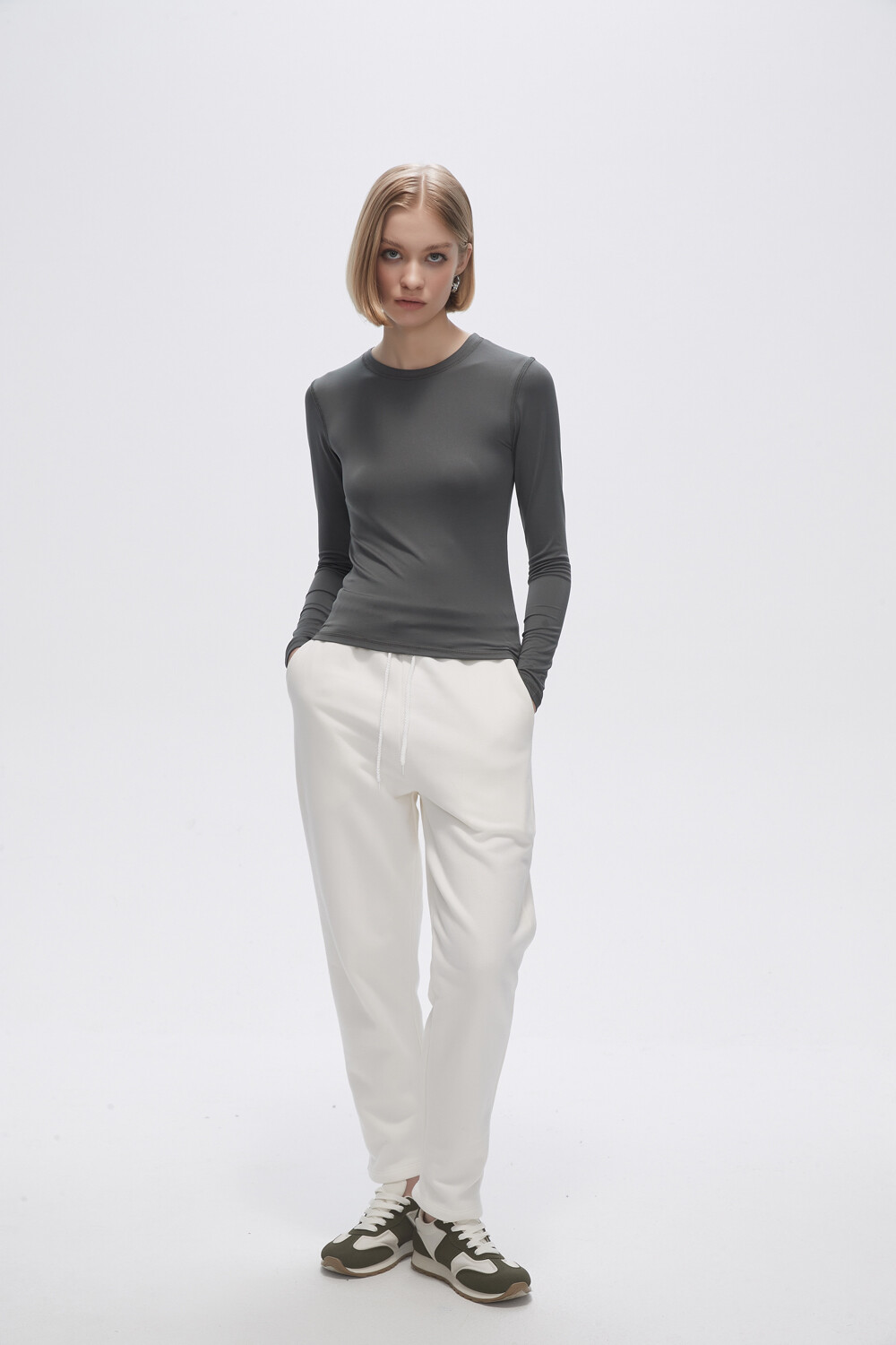 Remera Fubuki Gris Oscuro