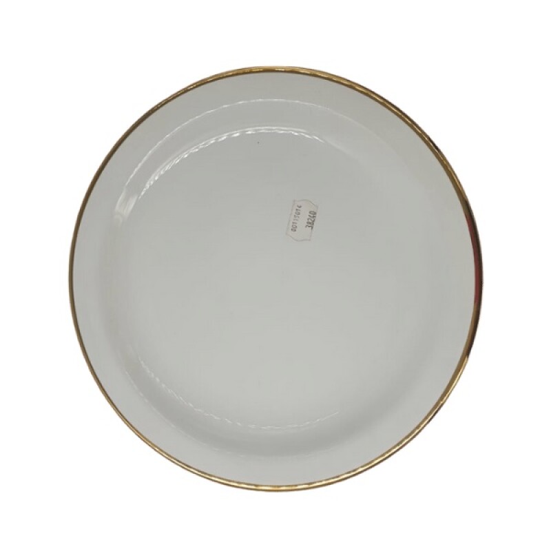 Plato grande con borde dorado 26cm. Plato grande con borde dorado 26cm.