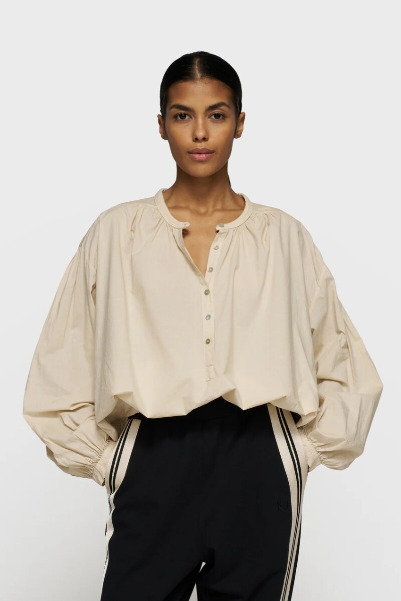 FLOWY BLOUSE Beige