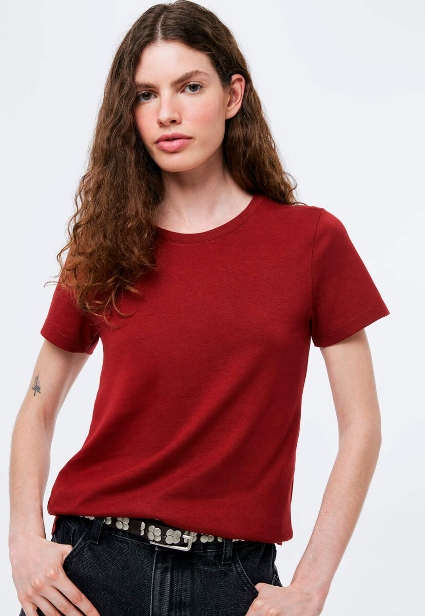 CAMISETA BÁSICA SLIM WORLD - ROJO 