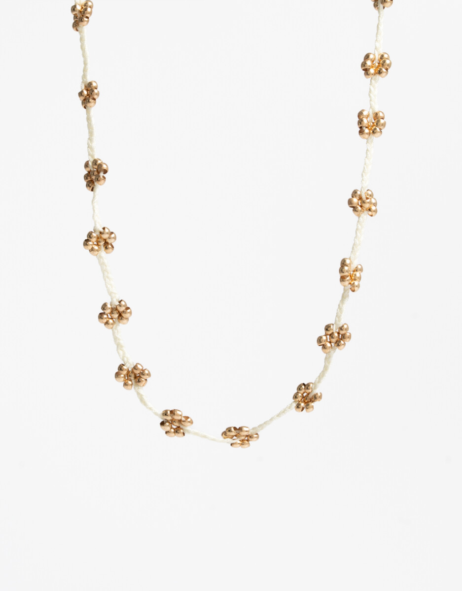 Collar Corto Cordón Y Flores 
