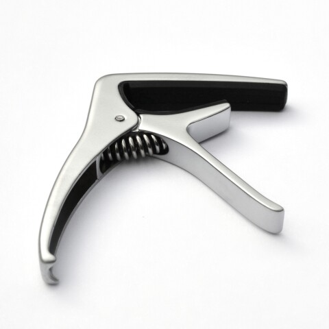 Capo Magma Para Guitarra Acustica Y Electrica Silver MC-02 Capo Magma Para Guitarra Acustica Y Electrica Silver MC-02