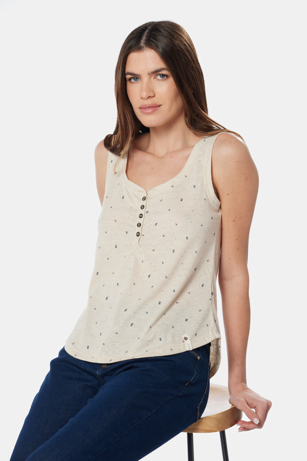 MUSCULOSA ESTAMPADA CON BOTONES Beige