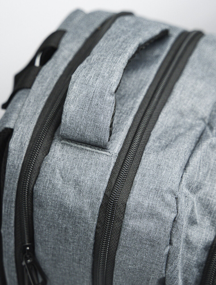 Mochila Forum Executive Gris Claro