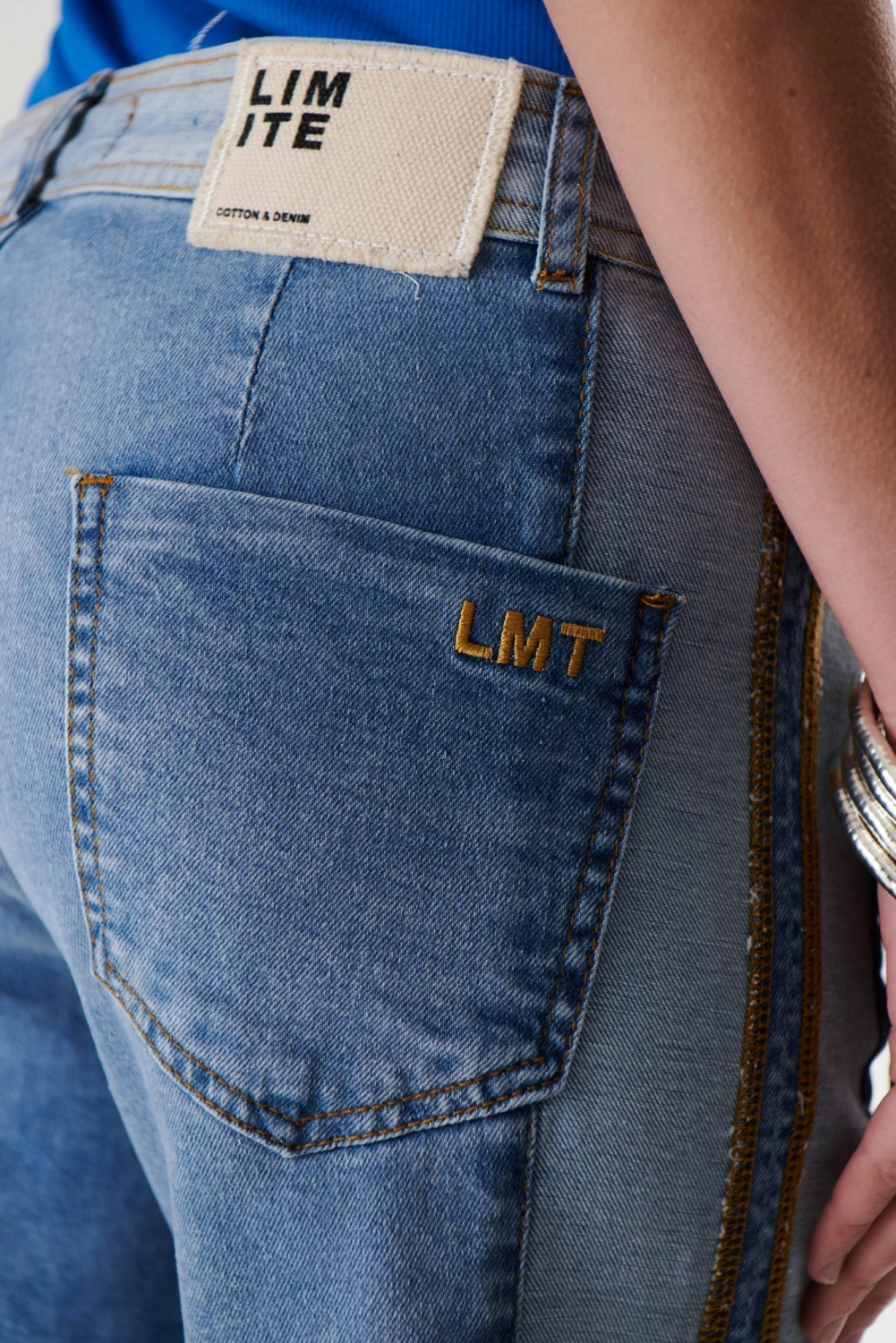 JEAN VERTICAL