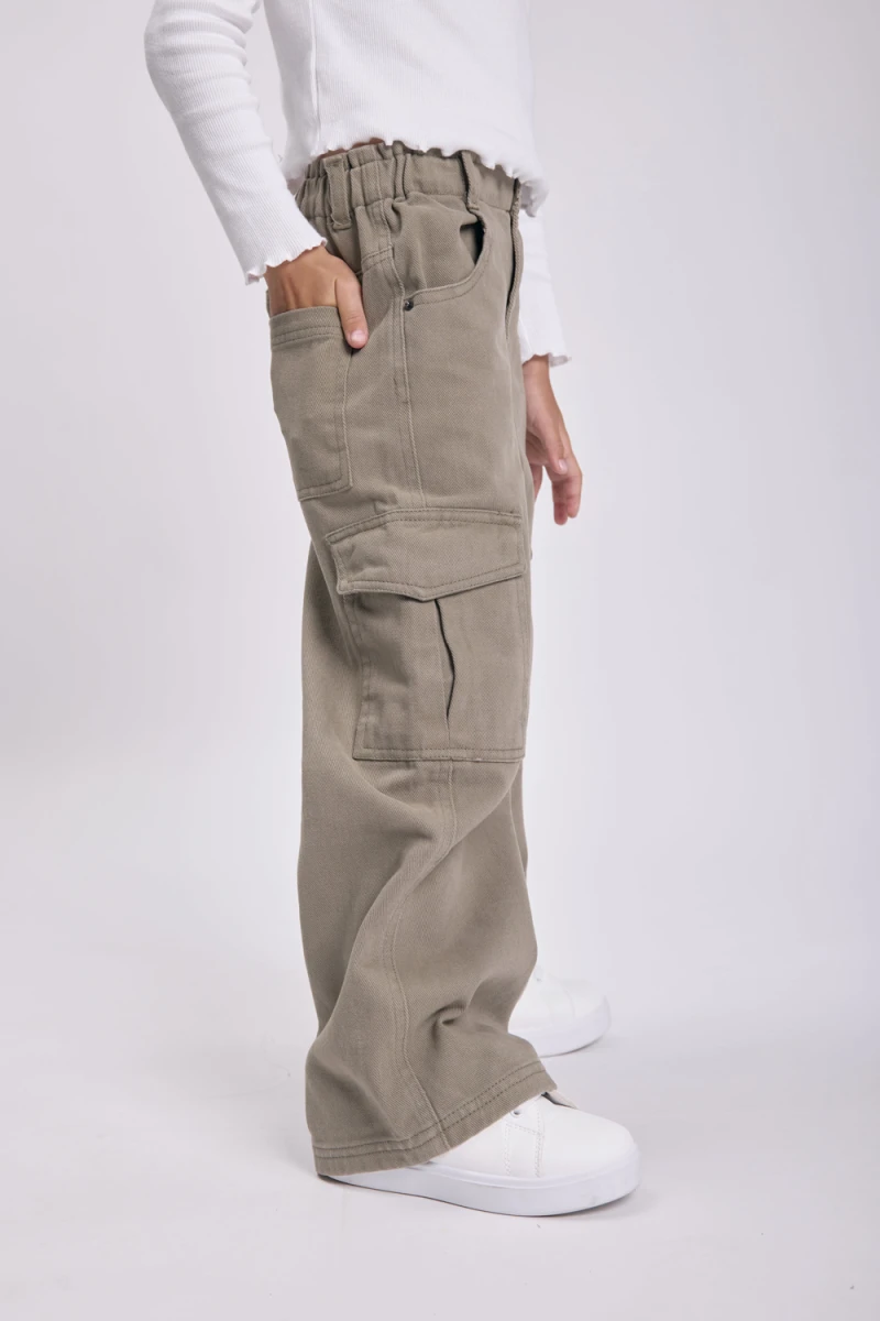 Pantalón jean cargo Verde