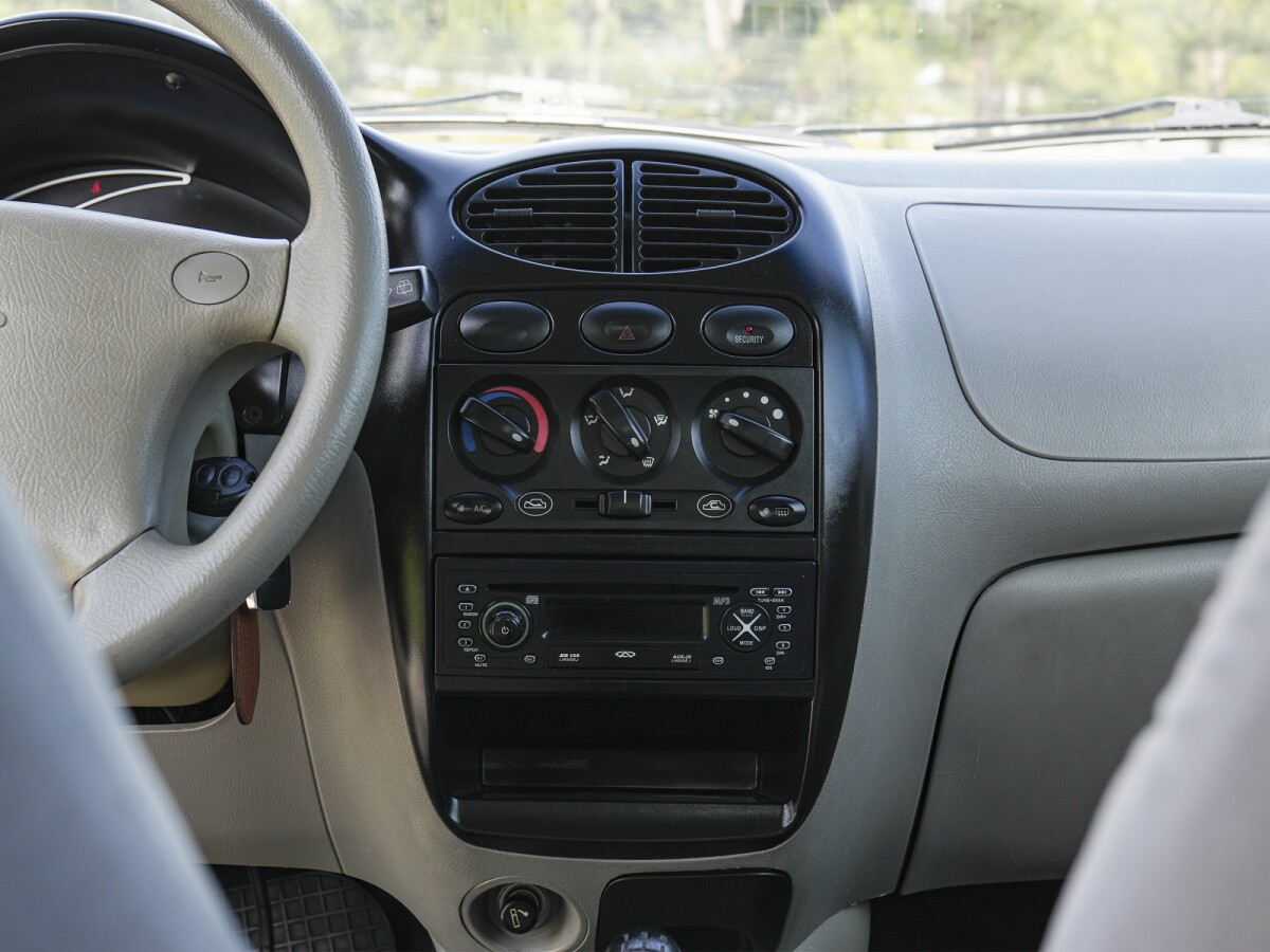 Chery QQ3 1.1 Confort Extra Full 2012 Chery QQ3 1.1 Confort Extra Full 2012