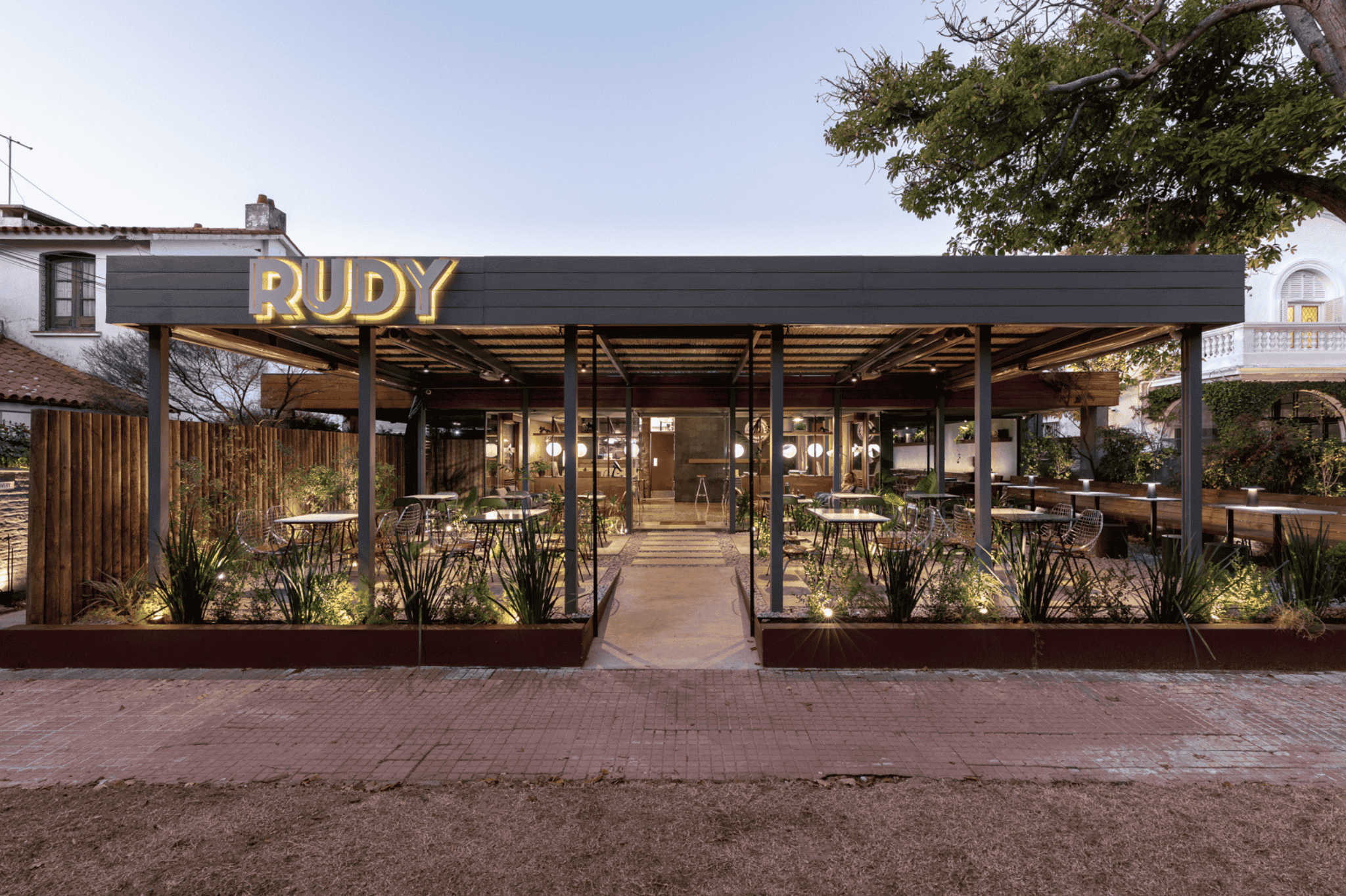 RUDY Carrasco - Takeaway (CERRRADO)